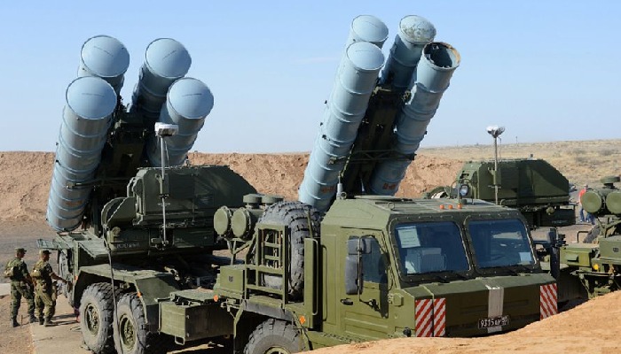 कितना ताकतवर है S-400, जिसने पाकिस्तान के HQ-9 मिसाइल सिस्टम को कर दिया ध्वस्त