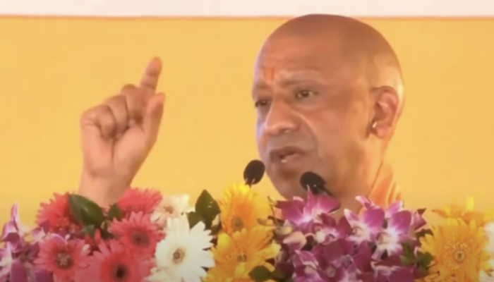 यूपी पुलिस को अचानक इतना मजबूत करने में क्यों लगे Yogi
