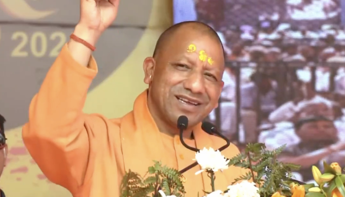 बरसाना रंगोत्सव के उद्घाटन पर सीएम योगी ने, कहा - "इंतजार करिए, अयोध्या-काशी के बाद अब मथुरा की बारी है"