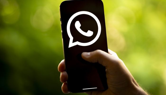 Apple यूजर्स के लिए बड़ी सुविधा: WhatsApp पर वॉयस मैसेज ट्रांसक्रिप्शन का फीचर जारी