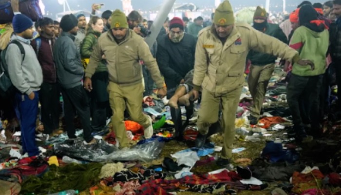 महाकुंभ भगदड़ में कितने श्रद्धालुओं की हुई मौत प्रशासन ने जारी किया आंकड़ा, सामने आई हादसे की वजह