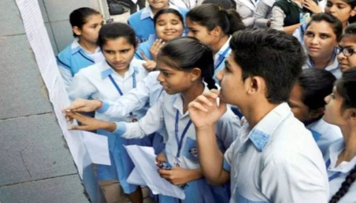 CBSE 12th Results 2025 : सीबीएसई 12वीं का रिजल्ट घोषित, यहां करें एक क्लिक में चेक