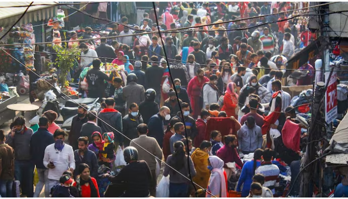फिर डराने लगा कोरोना, देश में एक्टिव केस 1,000 के पार... केरल में 430 तो दिल्ली में 104 मामले