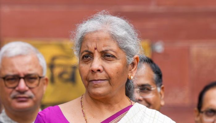 वित्त मंत्रालय की कर्मचारियों को चेतावनी, चैटजीपीटी और डीपसीक का न करें इस्तेमाल