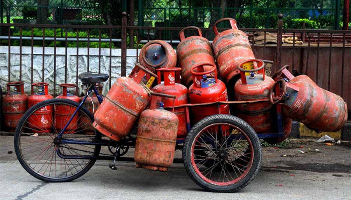 बड़ी राहत ,अब गैस सिलिंडर पर मिलेगी 400 रूपये कि राहत, बेहद ही क़म खर्च में चुने ये विकल्प
