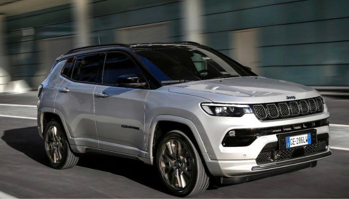 Jeep Compass 2025 में आएगा नया बदलाव, लीक हुए डिजाइन और दमदार फीचर्स से होगा धमाका!