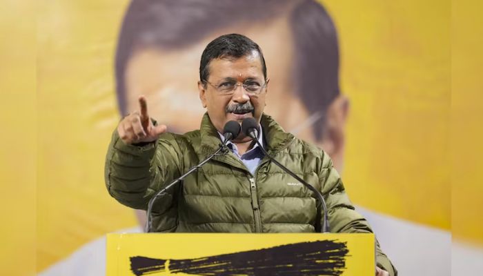 केजरीवाल ने योगी के सवाल का दिया करारा जवाब, कहा: 'दिल्ली की सुरक्षा व्यवस्था को लेकर अमित शाह को गाइड करें'