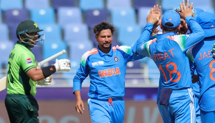 IND vs PAK: कुलदीप यादव ने रचा इतिहास ,तीनों फॉर्मेट में 300 विकेट किये पूरे