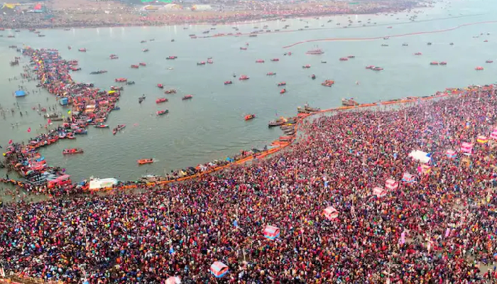 महाकुंभ में 9 साल के बच्चे ने भटके हुए लोगों को मिलाया, हो रही है जमकर तारीफ!