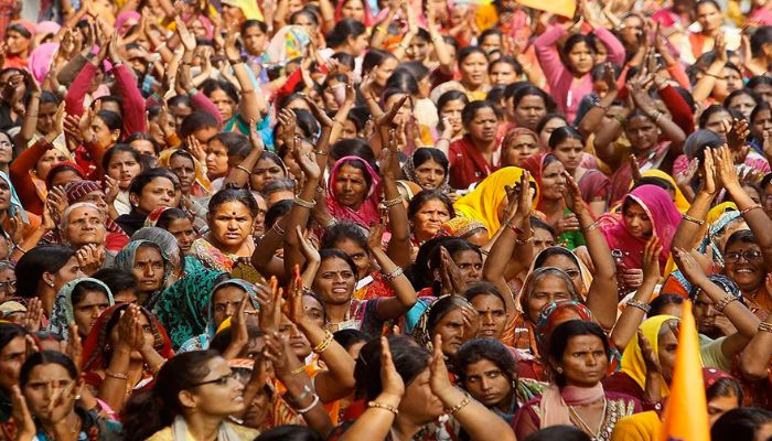 दिल्ली में BJP सरकार आने के बाद इन महिलाओं को मिलेगा 500 रुपये का सिलेंडर, जानिए नियम