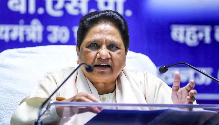 मायावती ने सपा-कांग्रेस को जमकर लताड़ा, कहा - 'अब वह केवल मुस्लिम वोट के लिए संभल-संभल चिल्ला रही है'