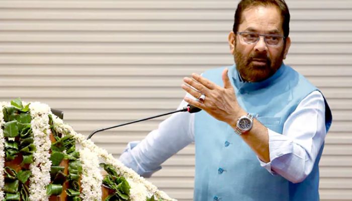 मुख़्तार अब्बास नकवी ने पीएम मोदी की तारीफ़ों में बांधे पुल, कहा- 2014 से ही पीएम मोदी अजमेर शरीफ दरगाह भेज रहे हैं चादर