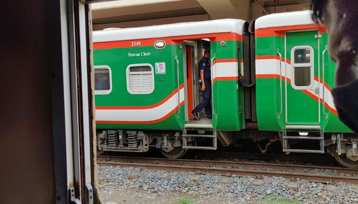 Indian Railway: अब दिवाली और छठ पूजा पर बिना टिकट के भी जा सकते है घर, रेलवे के नए नियम