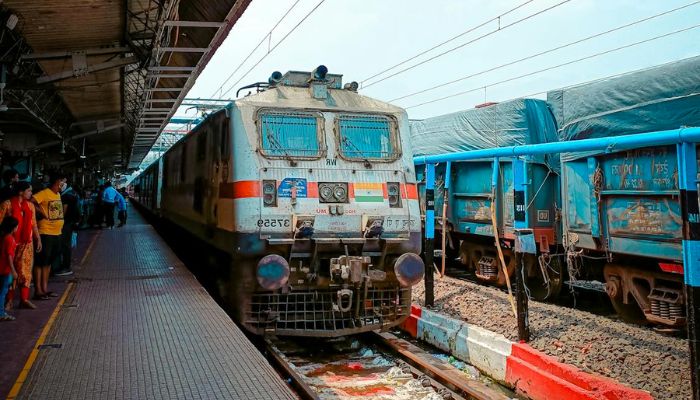 सिर्फ इतने घंटे तक वैलिड रहता है ऑनलाइन जरनल टिकट, समाप्त अवधि के बाद TTE लेगा तगड़ा जुर्माना