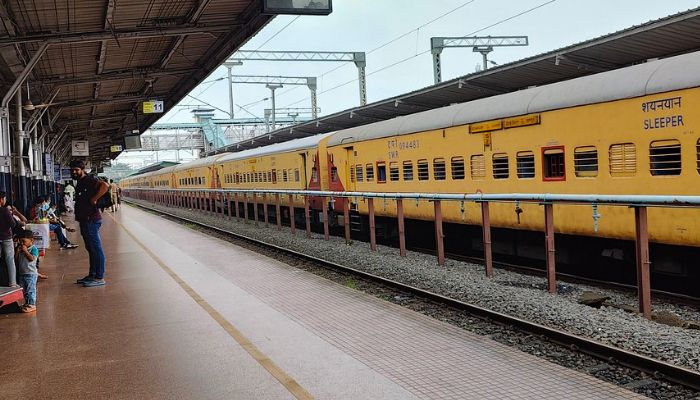 काउंटर टिकट को ऑनलाइन कैंसिल करने के लिए IRCTC की स्टेप-बाय-स्टेप गाइड, जानें सबसे आसान तरीका