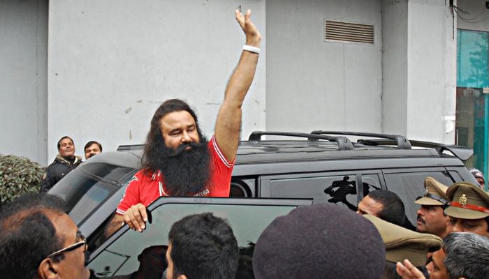 रेप के आरोपी राम रहीम को एक बार फिर मिली पैरोल, 30 दिनों तक रहेंगे जेल से बाहर