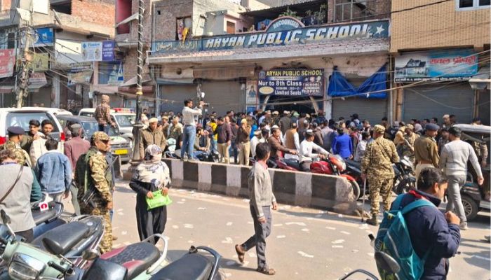 दिल्ली चुनाव में सीलमपुर में गहमागहमी, भाजपा ने बुर्के की आड़ में फर्जी वोटिंग का लगाया आरोप