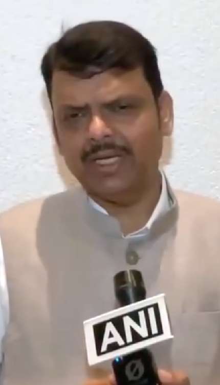 अजित पवार की मौत को साजिश बताकर चारों तरफ से फंसी ममता! फडणवीस ने दिया करारा जवाब