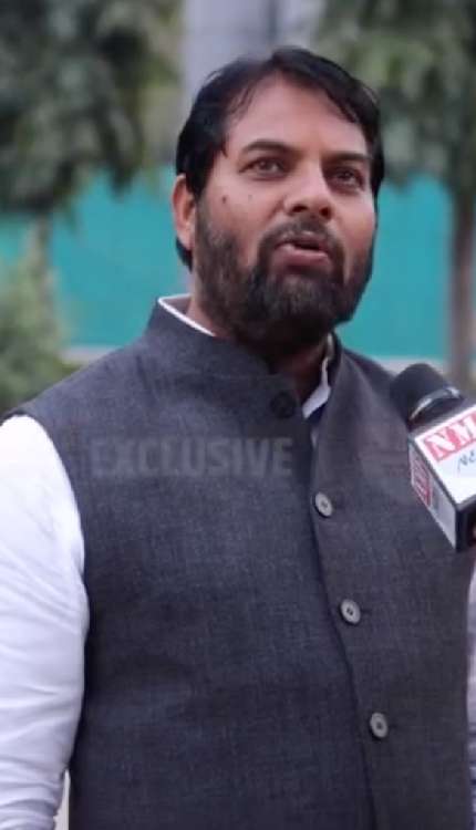 CM Yogi ने रात में चादर तान कर सोने वाले नेताओं की कैसे की नींद हराम कर दी है, एक बनारसी ने समझा दिया!