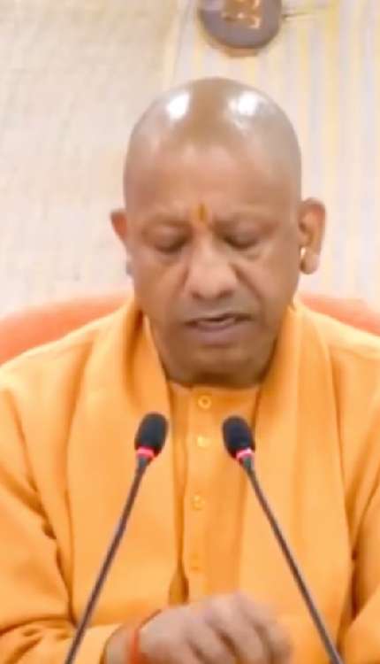 Modi ने 2 हाई-स्पीड रेल कॉरिडोर यूपी को दिए, CM Yogi क्या बोले?