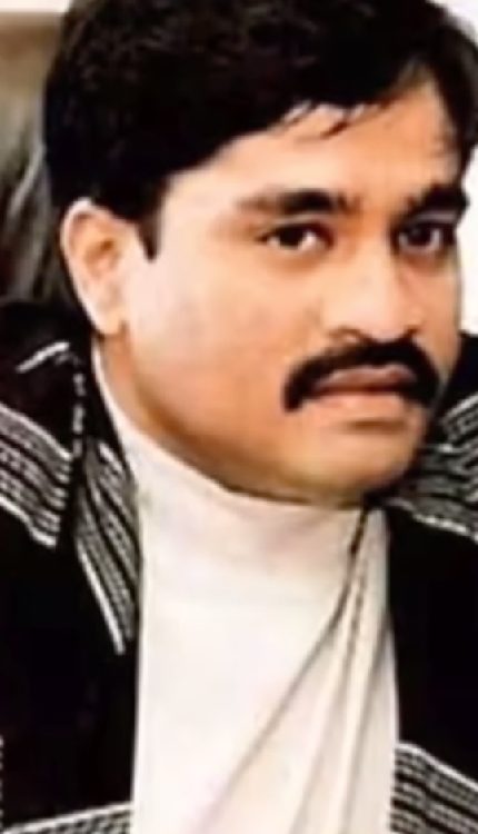 मोदी-फडणवीस ने दाऊद का सब कुछ बिकवा दिया, वो कर दिखाया जो कोई नहीं कर सका!