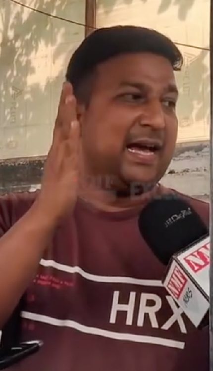 जिस मौलाना ने Yogi की मां का अपमान किया उसे UP के शख्स ने नाजायज औलाद बता दिया!