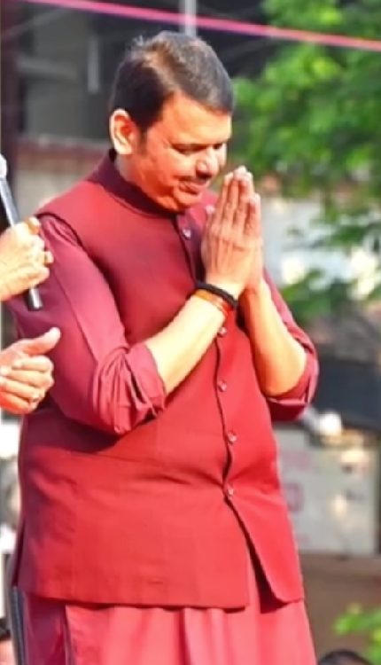 CM Fadnavis ने इस अंदाज में मनाया Gudi Padwa का पर्व, देखिये तस्वीरें!