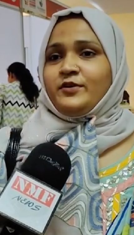 International Women Day पर आयोजित रोजगार मेले में आई मुस्लिम महिला ने बताया कैसा काम कर रही है योगी सरकार?