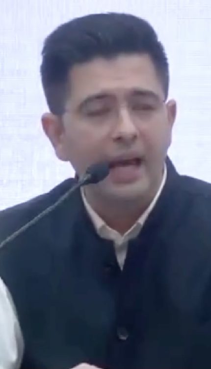 AAP के दो तिहाई सांसद BJP में शामिल !