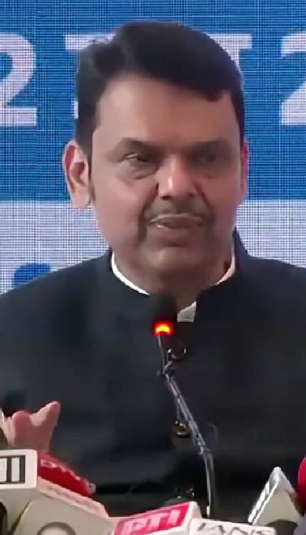₹370 बिरयानी विवाद पर सख्त हुए CM फडणवीस, 'डार्क कॉमेडी' बहस पर दी बड़ी चेतावनी