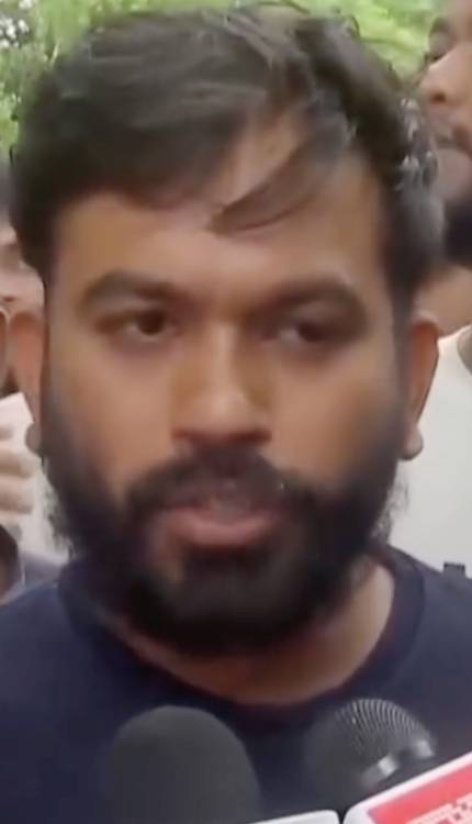 सोनम वांगचुक के हंगर स्ट्राइक तोड़ने के बाद क्या बोले अभिजीत दीपके?