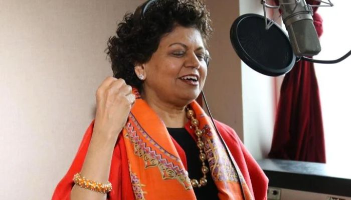 ग्रैमी में भारतीय मूल की चंद्रिका टंडन ने एल्बम 'त्रिवेणी' के लिए जीता पुरस्कार