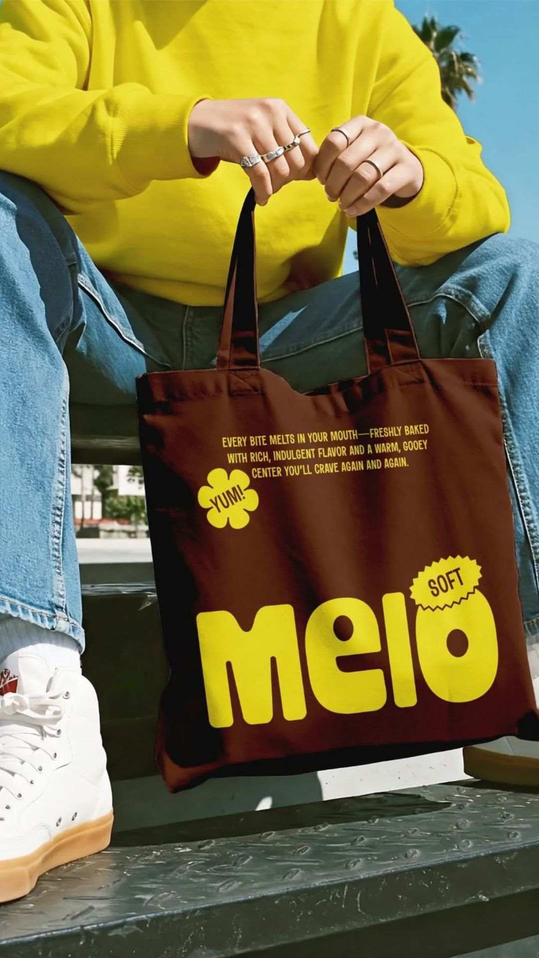 स्टाइल के साथ-साथ पर्यावरण के लिए भी अच्छे हैं टोट बैग, कई वजहों से युवाओं की बन रहे हैं पहली पसंद