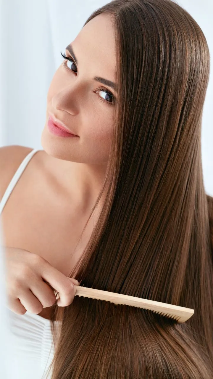 डैंड्रफ ने बाल बर्बाद कर दिए? मुल्तानी मिट्टी लौटाएगा आपकी पुरानी चमक, सिल्की शाइनी हेयर का परमानेंट राज!