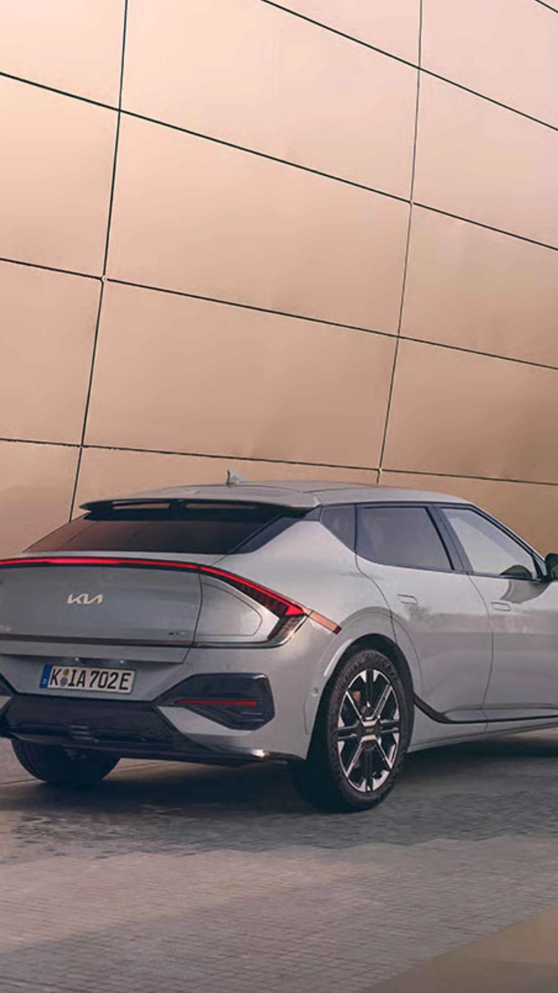 GST दरें घटीं, फिर भी नहीं बिकीं ये गाड़ियां, जानिए क्यों खारिज कर रहे ग्राहक