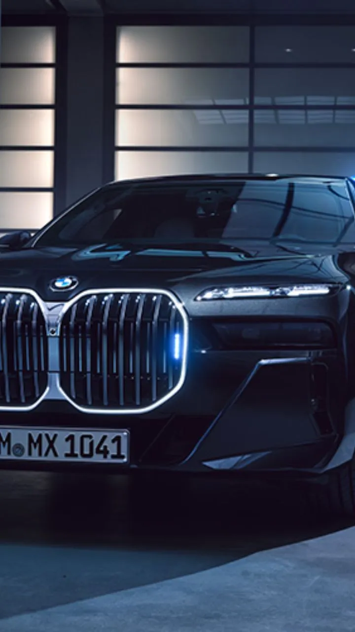 India-EU Trade Deal: अब सस्ती होंगी लग्जरी कारें, टैक्स में बड़ी कटौती