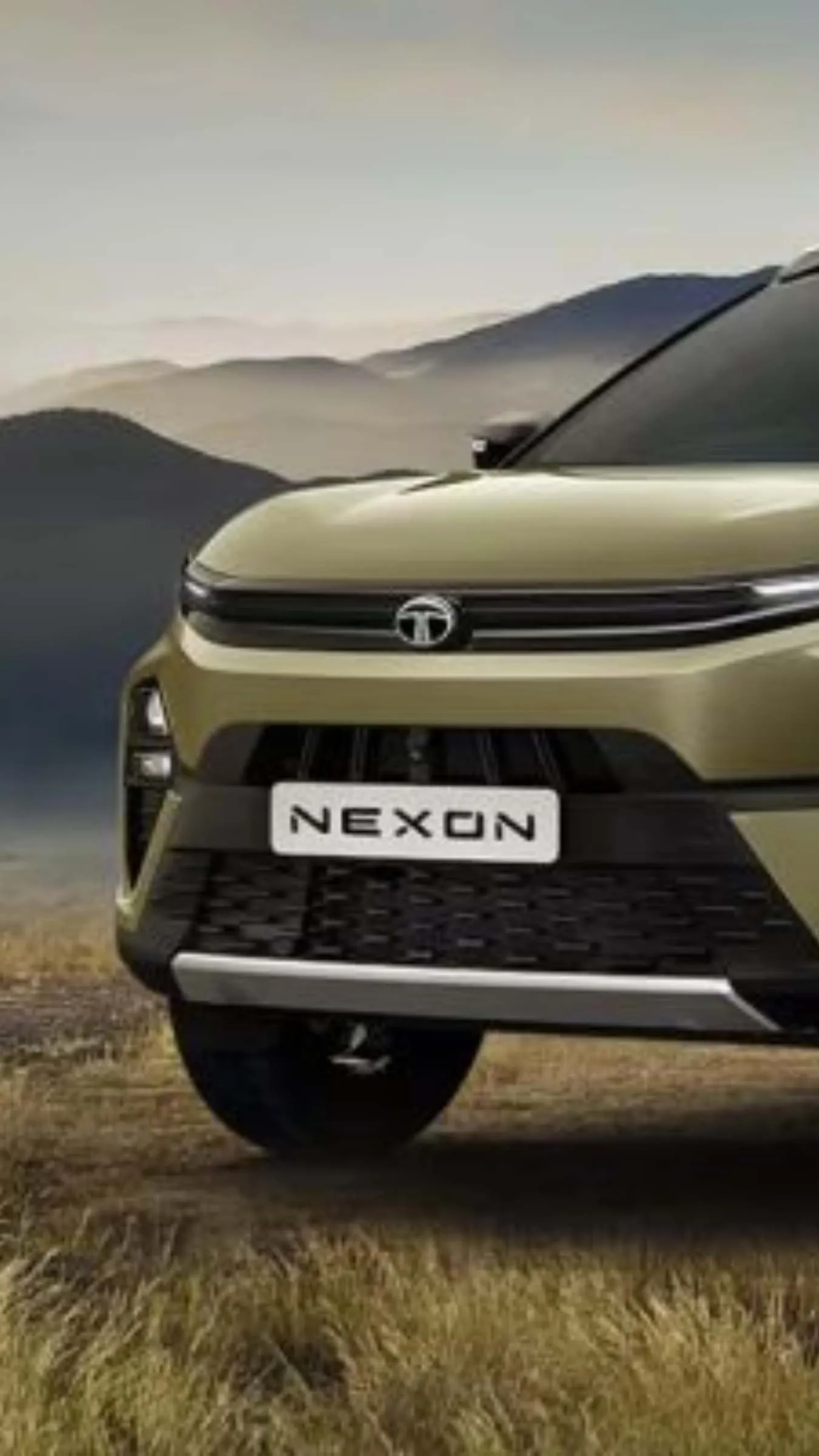 Tata Nexon खरीदें 1 लाख डाउन पेमेंट पर, EMI और Rivals के प्लान्स का फुल मुकाबला