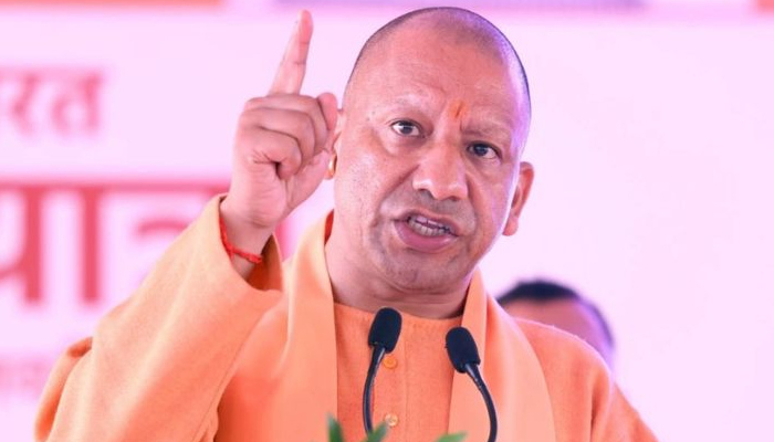 'लातों के भूत बातों से नहीं मानेंगे... ', बंगाल हिंसा पर भड़के CM योगी बोले- दंगाइयों का इलाज ही डंडा है