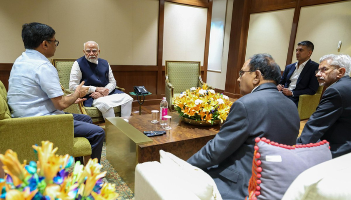 सऊदी अरब का दौरा बीच में छोड़ भारत लौटे PM मोदी, एयरपोर्ट पर ही बुला ली उच्च स्तरीय बैठक