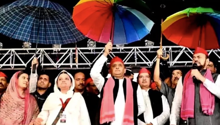 अखिलेश के विधायक अबू आज़मी के विवादित बोल, कहा किसी ने माँ का दूध पीया है तो...